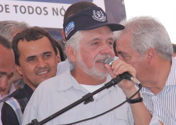 Poucas e boas durante a vista de Wagner a Serrinha e Ichu