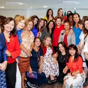 Governo anuncia programa de R$ 265 mi para atender mulheres vítimas de violência