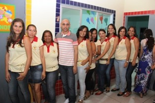 Professor Luiz Antônio e toda equipe de trabalho da creche