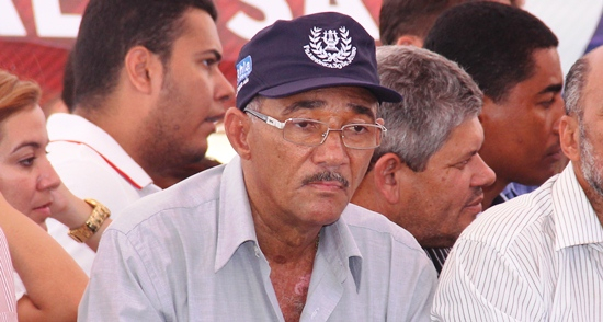 Poucas e boas durante a vista de Wagner a Serrinha e Ichu