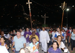 Hoje é dia da Procissão do Fogaréu em Serrinha