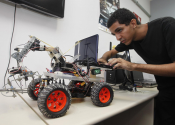 Estudantes da Uneb vão representar o Brasil na copa do mundo de futebol de robôs
