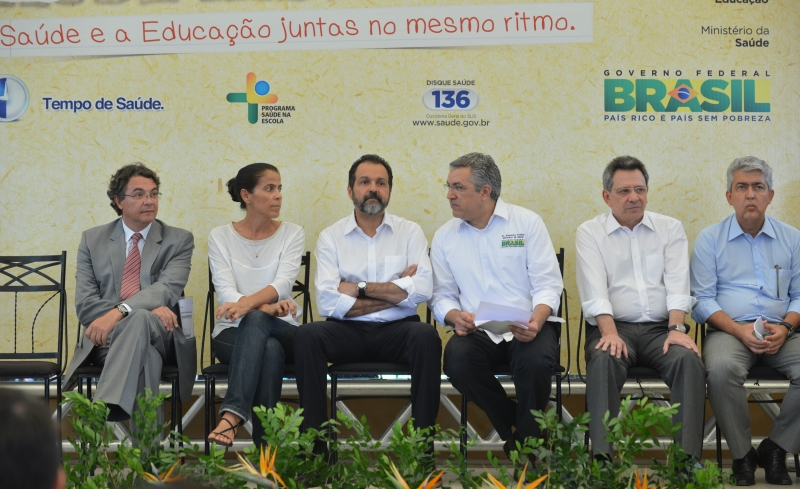 Programa Saúde na Escola vai beneficiar 14 milhões de estudantes em 2013