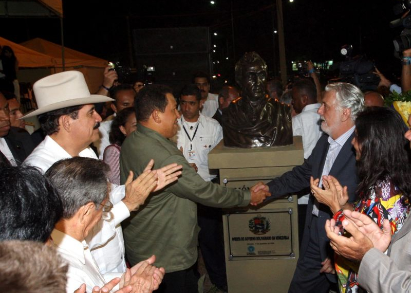 Wagner: “Hugo Chávez foi amigo da Bahia”