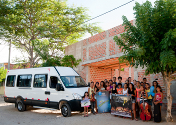Orquestra Santo Antônio recebe veículo através do ‘Criança Esperança’.