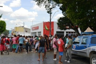 MULTIDÃO