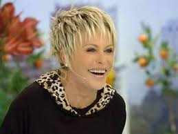 Ana Maria Braga é atropelada em programa ao vivo (atualizada)