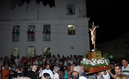 Imagem peregrina de Bom Jesus da Lapa chega a Riachão do Jacuípe