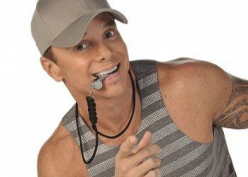 Médicos descobrem vários pequenos tumores no fígado do cantor Netinho