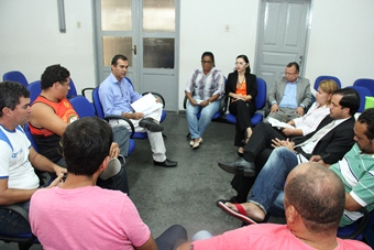 Coité – Prefeito Municipal reúne autoridades para discutir criminalidade no município