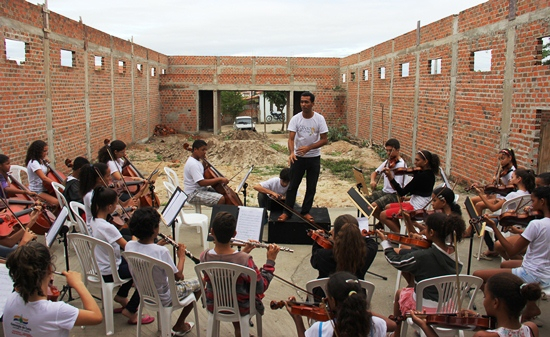 Prefeitura de Coité firma convênio com Orquestra Santo Antônio no valor de R$ 7 mil mensais