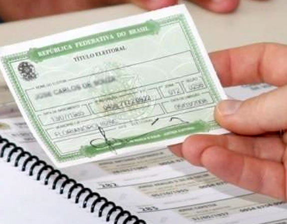 Eleitor que não votou nas últimas eleições deve justificar ausência até hoje, 25