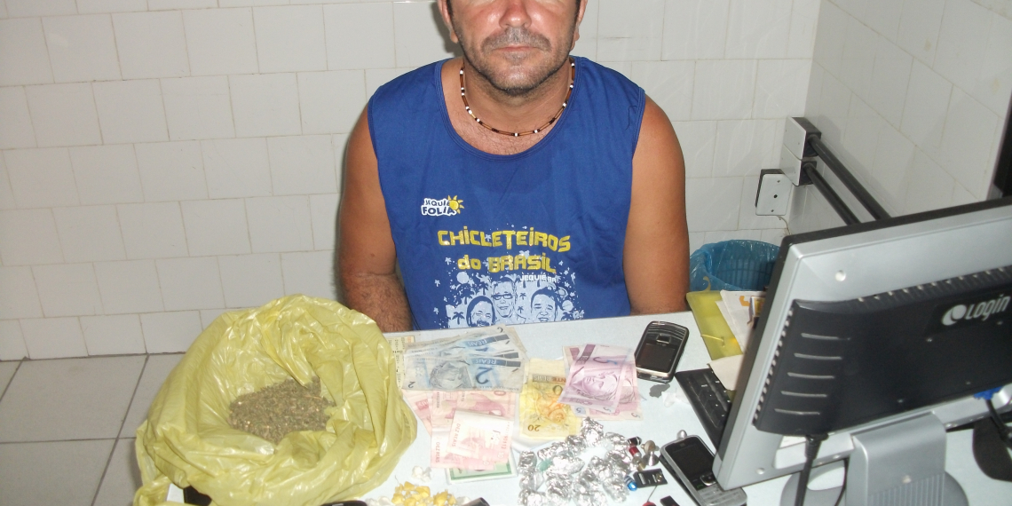 Homem é preso acusado de tráfico de drogas na periferia da cidade
