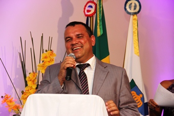 Poucas e boas na entrega de títulos de Cidadão Jacuipense