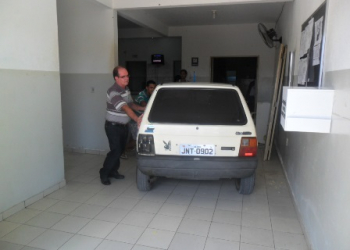 Veículo falta freio e invade setor de emergência do Hospital Sagrado Coração de Jesus em Ichu