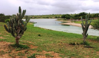 açude de itarandi.poluído