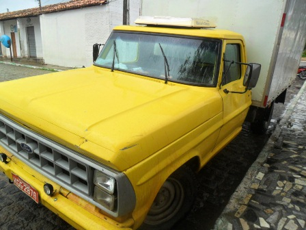 Bandidos armados e encapuzados interceptam veículo de comerciante e roubam todo dinheiro na zona rural de Ichu