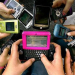 Mais de 90% dos jovens britânicos preferem ficar sem sexo a estar sem celular