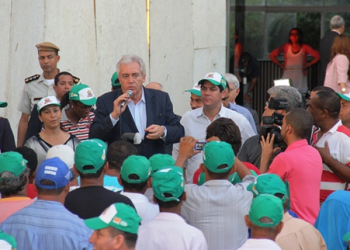 Depois de criticarem burocracia do Governo e fazer duas criticas na CAR e CERB trabalhadores são recebidos por Otto Alencar