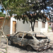 Jovem tem surto psicótico, incendeia e depedra carros e destelha casas em Coité