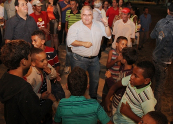 Política – Poucas e boas na visita de Lúcio ao território do sisal