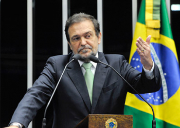 Pinheiro defende retirada da PEC 37 e propõe novo projeto para tratar das atribuições das instituições