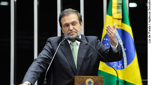 Pinheiro defende retirada da PEC 37 e propõe novo projeto para tratar das atribuições das instituições
