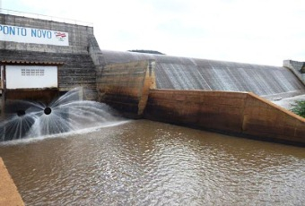 Barragem transborda e chega ao fim a agonia em Ponto Novo e região