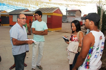 Coité – Começa no Distrito de Aroeira o “roteiro do forró” Valdemi de Assis e equipe acompanha os preparativos