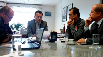 Rui Costa e Joseildo recebem Assis para discutir ações para o município de Conceição do Coité