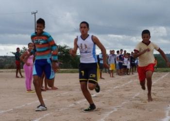 Valente adere Programa Atletas na Escola