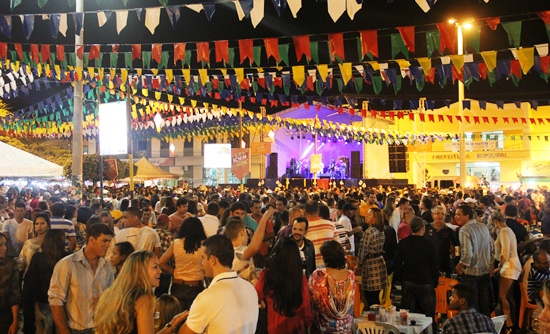 Mesmo com pouco investimento São João de São Domingos aconteceu e recebeu grande público