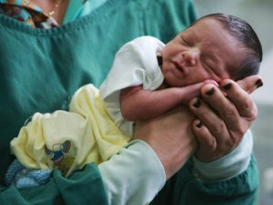 Bebê Francisco recebe pedido de adoção de família de Londres