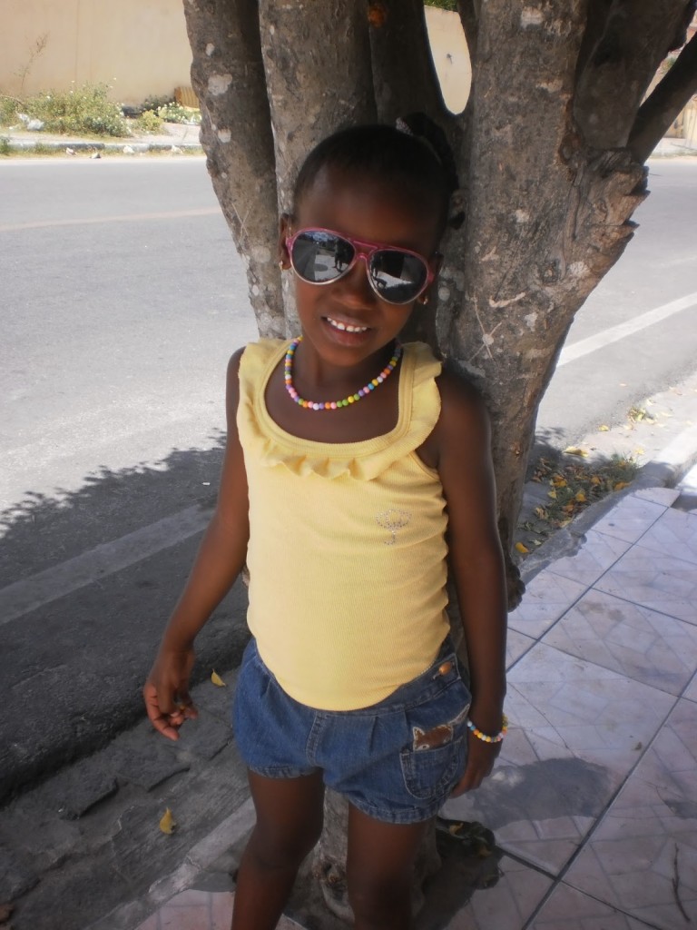 Ela ainda chegou ser socorrida para o hospital, mas não resistiu aos ferimentos.