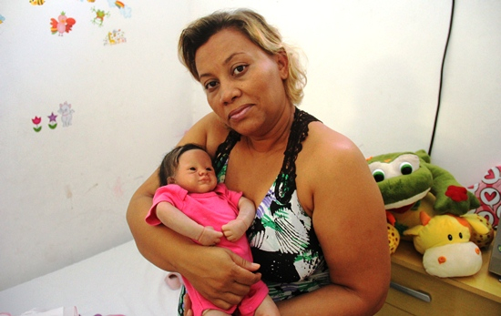 Coité – Bebê da artista reborn Aloizia Barros é a grande sensação do momento