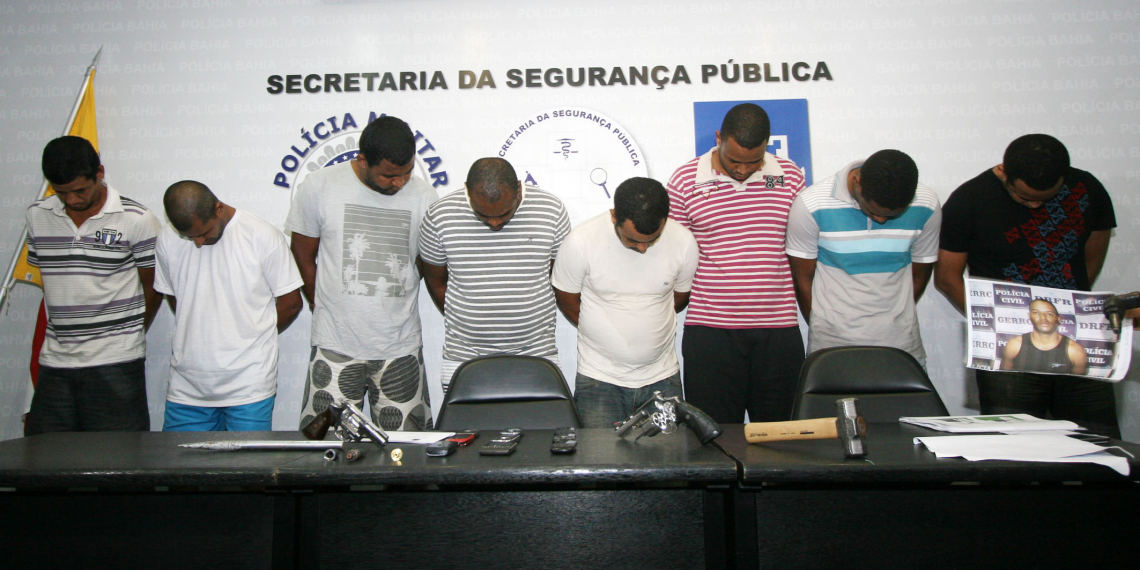 SSP-BA apresenta quadrilha acusada de explodir caixas eletrônicos