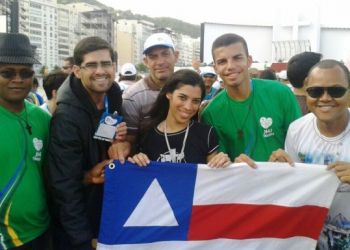 JMJ – Jovens coiteenses, jacuipenses, sãodominguense e serrinhense reservam local que fica a cerca de 200 metros do papa