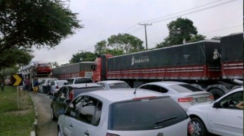 manifestação em feira.2