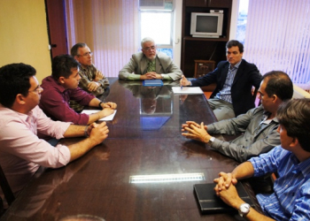 Depois de encontro com Jorge Solla, prefeito define o dia 7 de setembro para reabertura do hospital