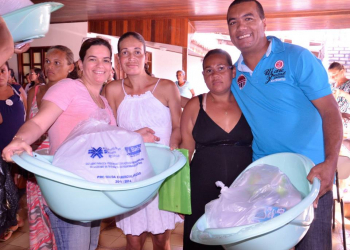 Secretaria Municipal de Ação Social distribui kits de bebê para gestantes