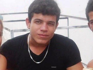 Chefe da Guarda Municipal de Ponto Novo fica ferido e filho morre após serem alvejados por motoqueiros