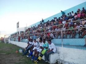 torcida-estádio de retirolândia