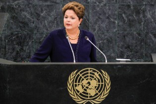 Dilma discursa durante abertura da 68ª Assembleia-geral das Nações Unidas 