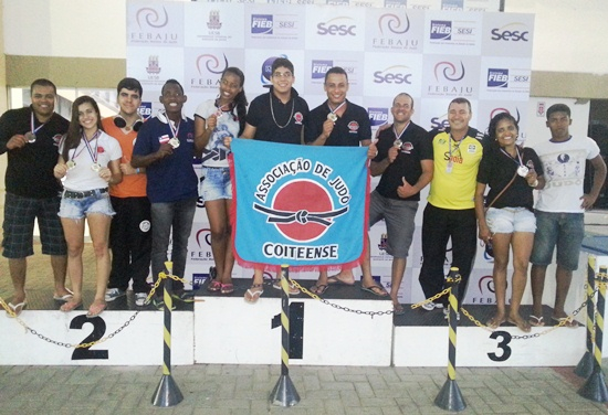Judô Coiteense conquista oito medalhas em competição na cidade de Simões Filho