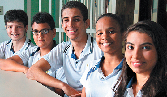 Enem: 3 mil alunos baianos que guardam o sábado, terão que esperar 6 h no primeiro dia do exame