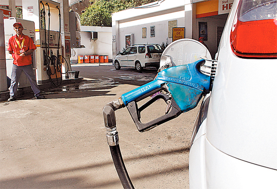 Gasolina deverá sofrer ajuste até 21 de outubro