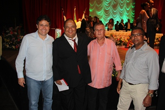 Feira de Santana – Alex Lopes participa de ato que homenageou pessoas de vários segmentos