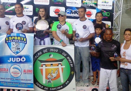 Judô Coiteense promove competição e envolve 200 atletas