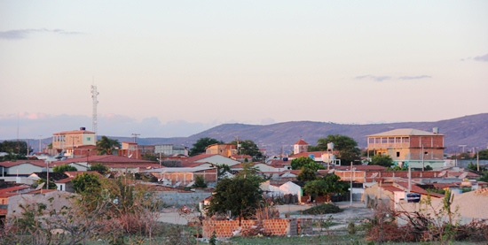 Monte Santo: Distrito em processo de emancipação recebe asfalto e sistema de abastecimento d’água