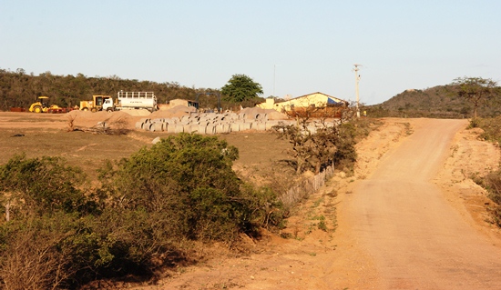 pedra vermelha - monte santo-estrada 4